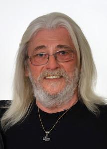 Herr Roland Holz